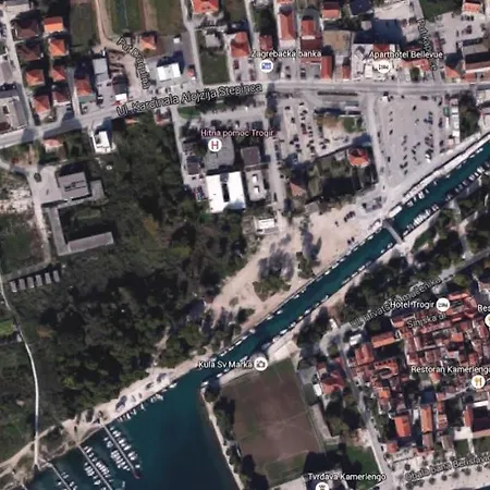 Longo アパート *