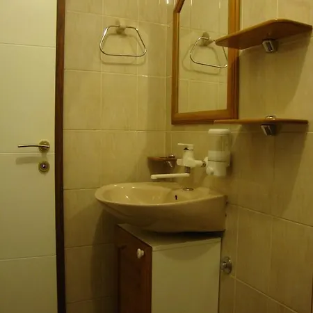 Longo * Τρογκίρ