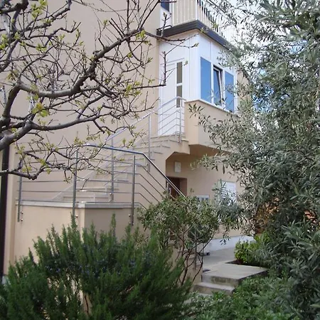 Apartment Longo *